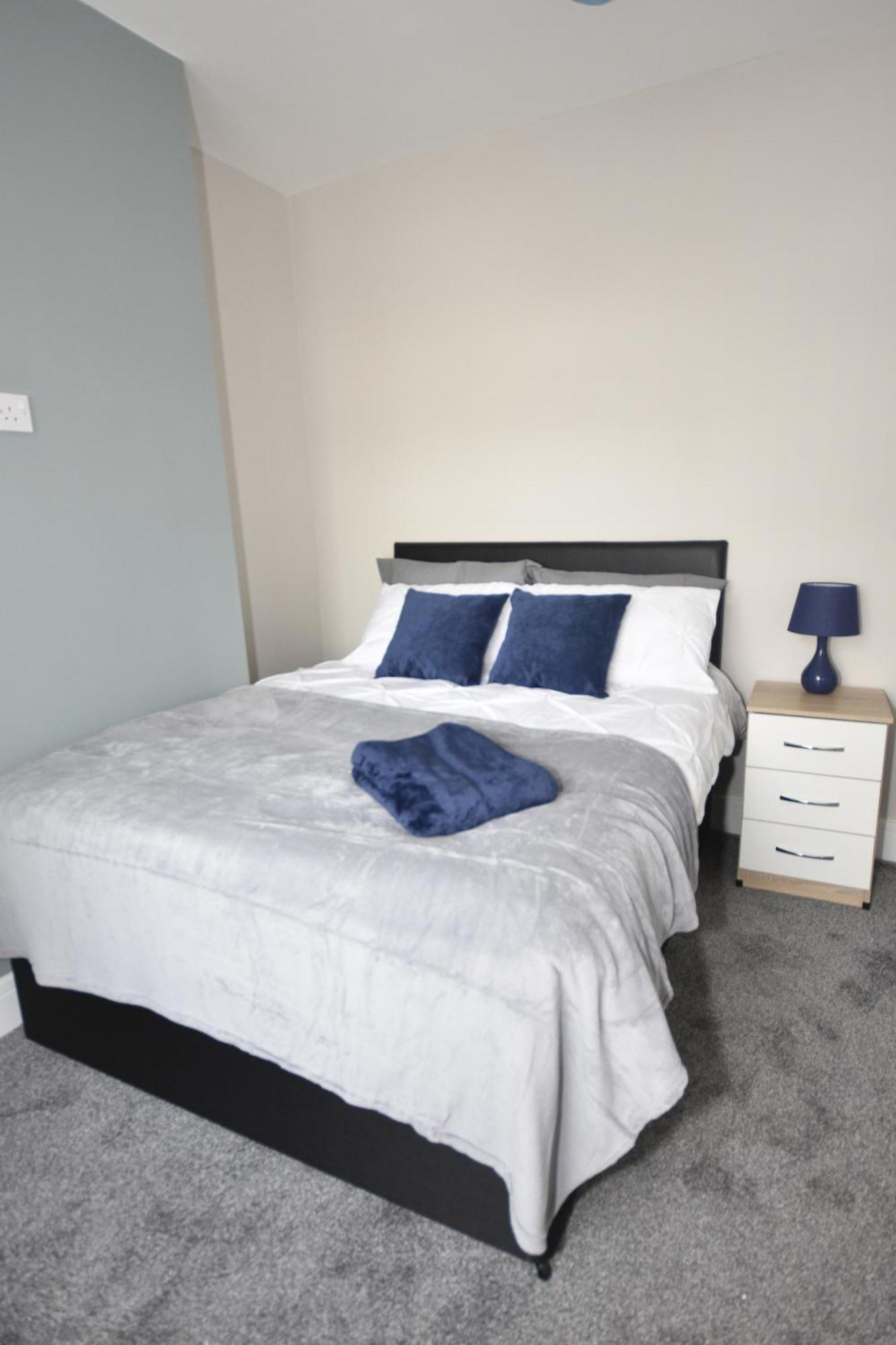Guest house Townhouse @ Penkhull New Road 3*