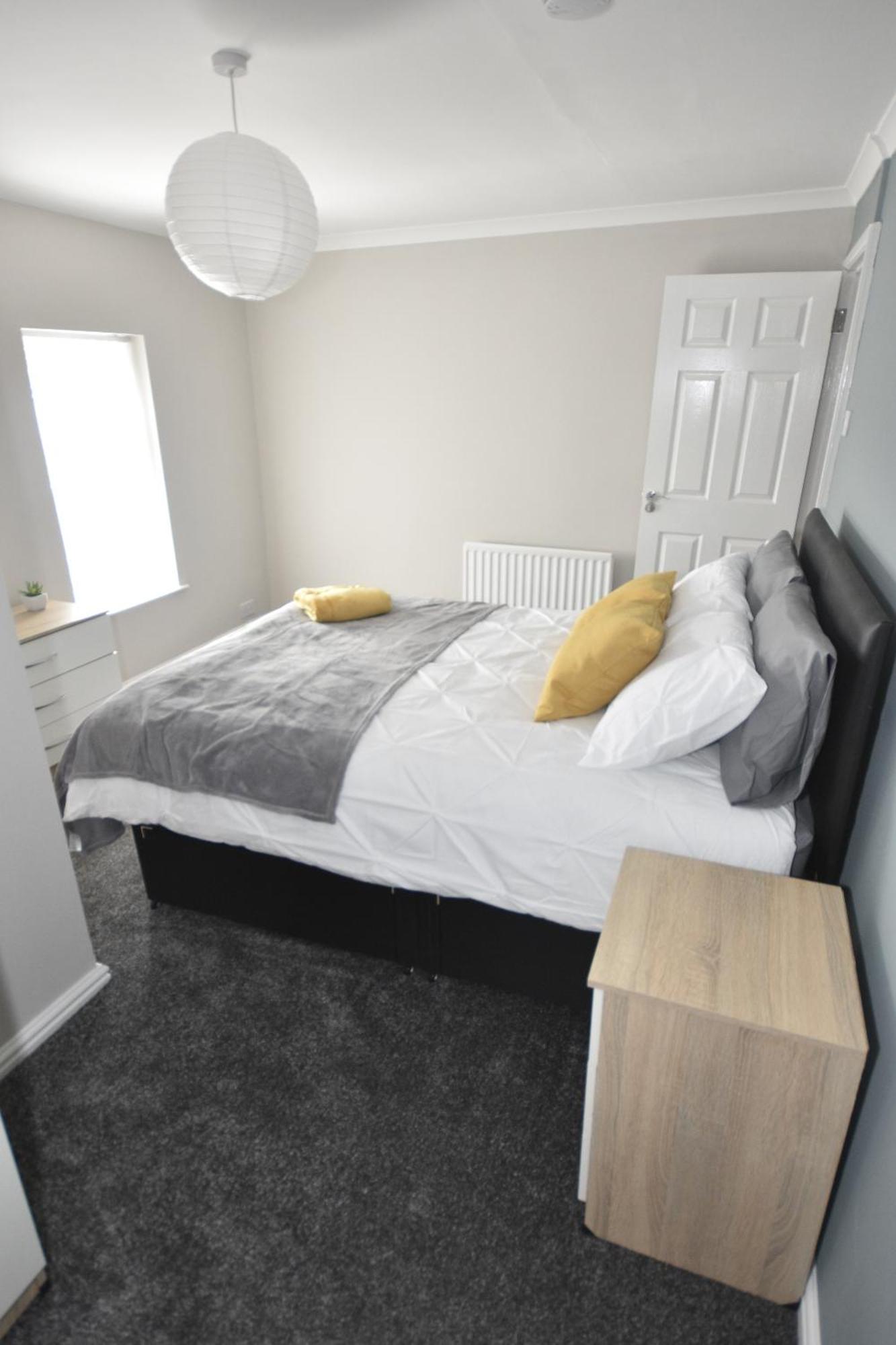 Guest house Townhouse @ Penkhull New Road 3*